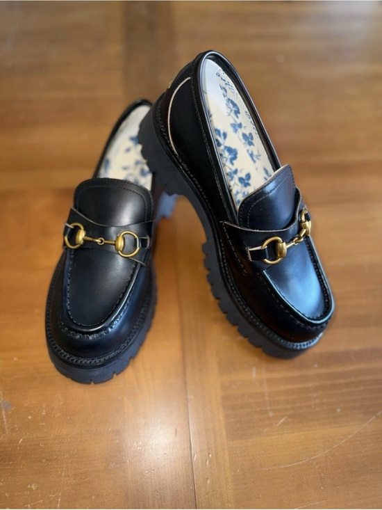 Gucci Shoes - GUCCI Cordovan Lux Lug Sole Black Gold Horsebit Bee Loafers EU 40.5 Luxury Chic